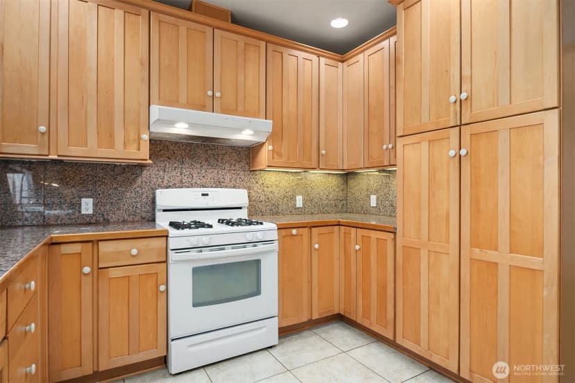 Property photo for 512 Williams Avenue N, Renton photo 7