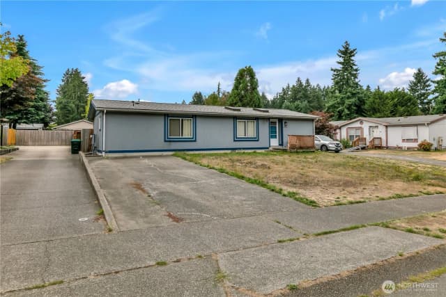 Property photo for 6703 5th Court Se, Lacey photo 2