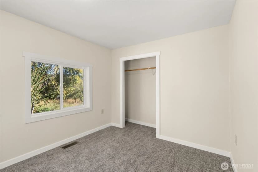 Property photo for 300 Lincoln Creek Road, Centralia photo 21