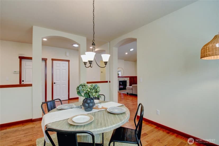 Property photo for 4228 Sunray Court, Mount Vernon photo 13