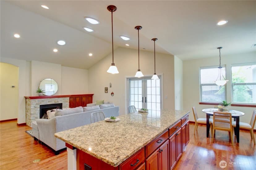 Property photo for 4228 Sunray Court, Mount Vernon photo 12