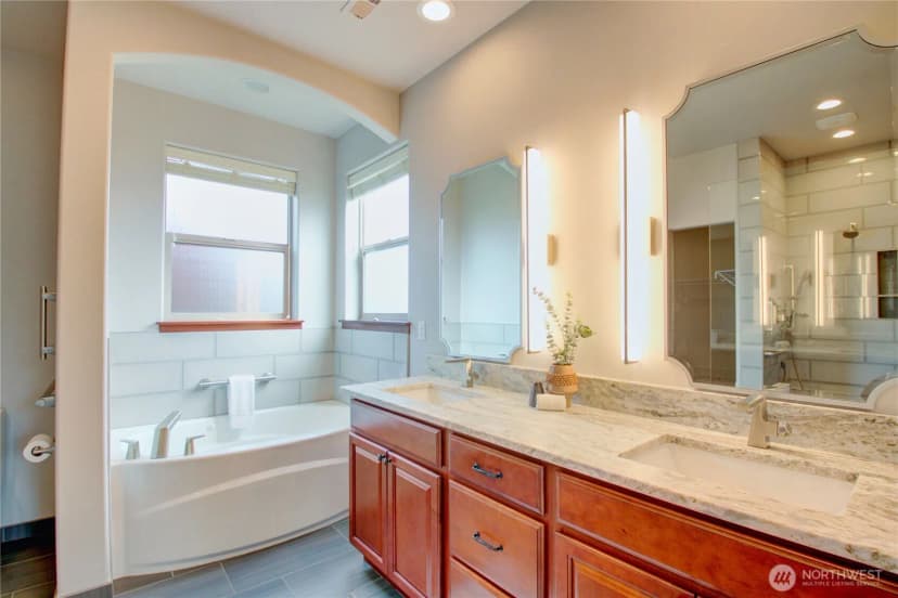 Property photo for 4228 Sunray Court, Mount Vernon photo 17