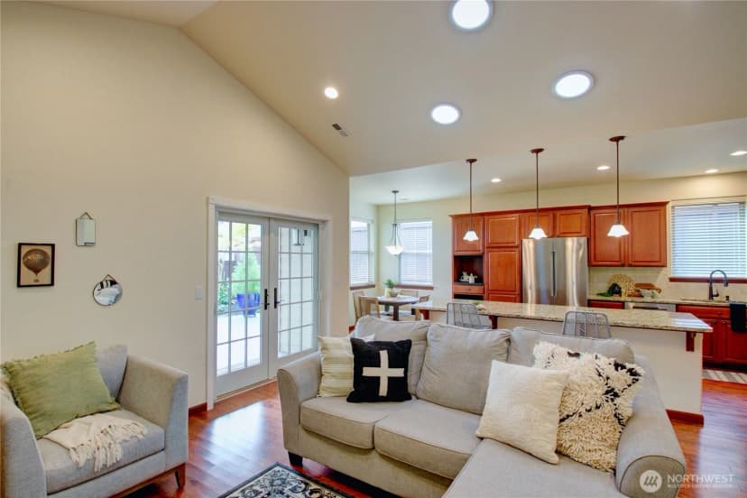 Property photo for 4228 Sunray Court, Mount Vernon photo 9