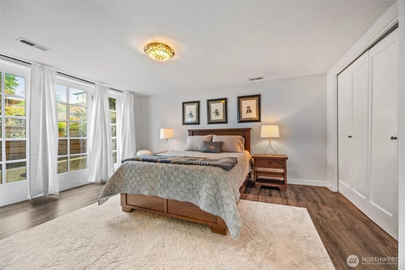 Property photo for 6058 31st Avenue Ne, Seattle photo 22