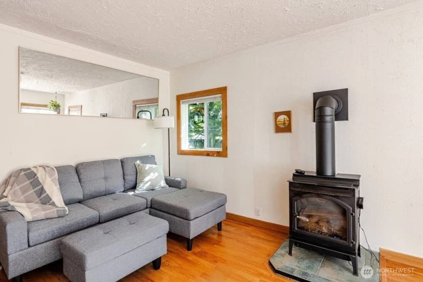 Property photo for 1624 11th Avenue Sw, Olympia photo 3