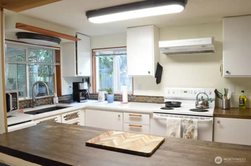 Property photo for 1624 11th Avenue Sw, Olympia photo 4