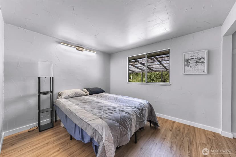Property photo for 6928 Steelhead Lane, Burlington photo 19