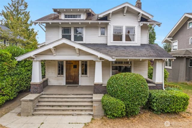 Property photo for 946 22nd Avenue E, Seattle