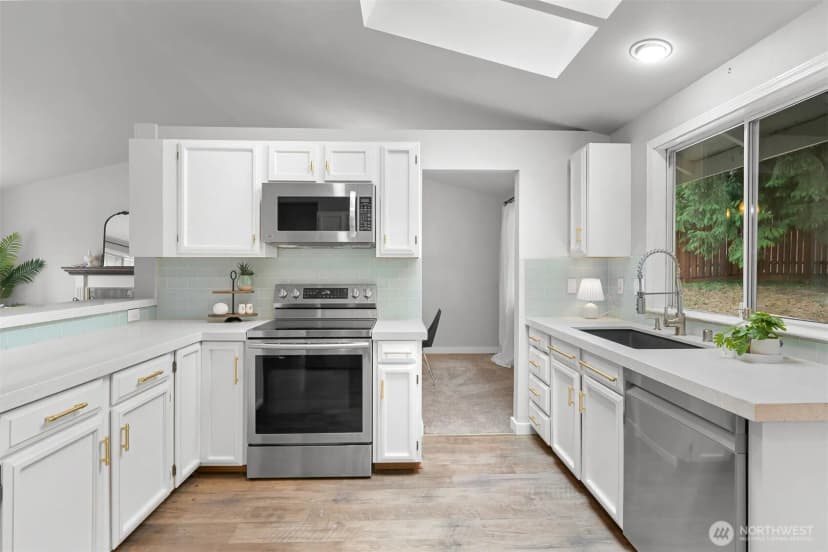 Property photo for 3730 Spring Coulee Road, Bellingham photo 8
