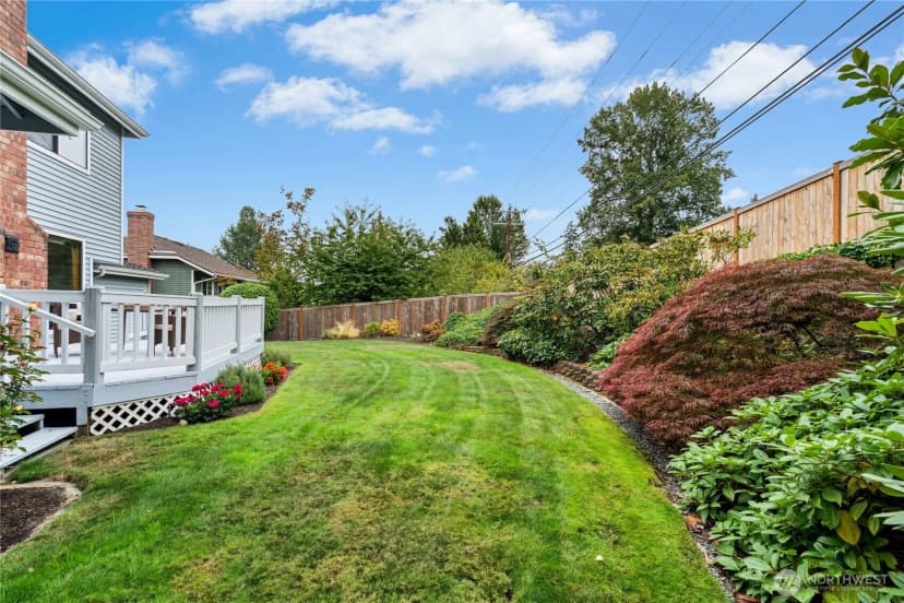Property photo for 2748 215th Place Sw, Brier photo 31