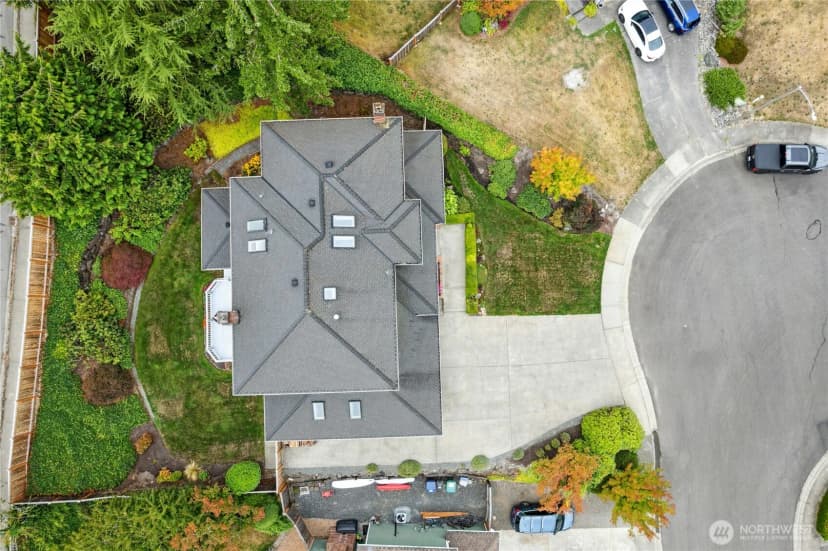 Property photo for 2748 215th Place Sw, Brier photo 36