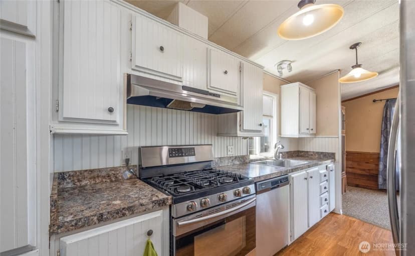 Property photo for 7515 Sunset Drive, Blaine photo 5