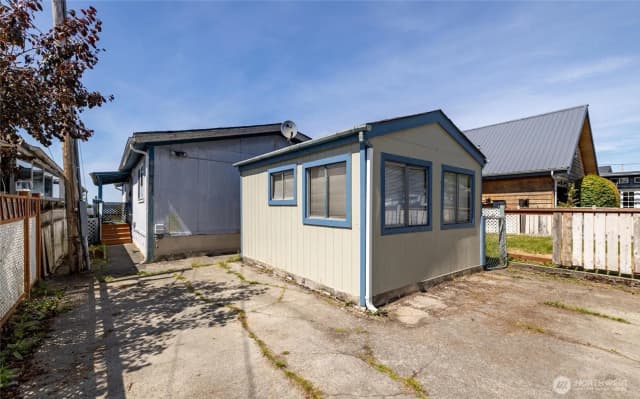 Property photo for 7515 Sunset Drive, Blaine
