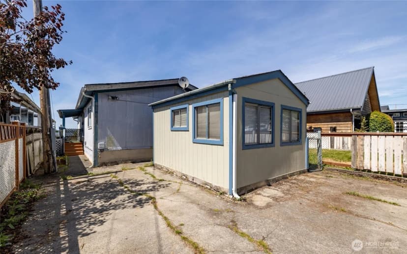 Property photo for 7515 Sunset Drive, Blaine