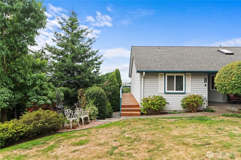 Property photo for 8200 Hennings Drive, Stanwood photo 4