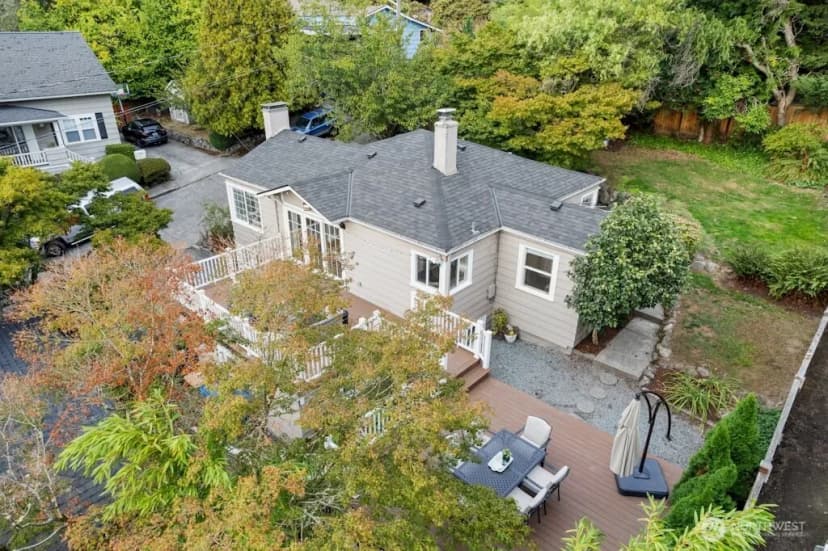 Property photo for 4431 Sw Kenyon Place, Seattle photo 18