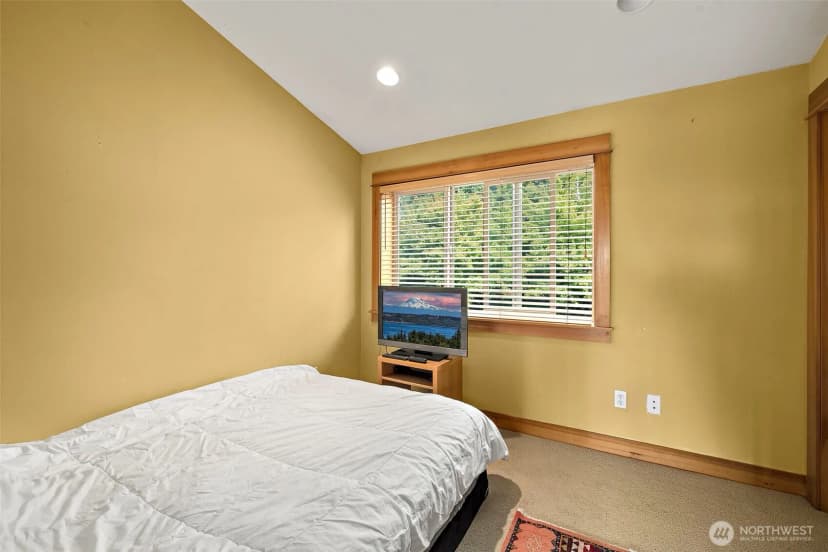 Property photo for 6518 42nd Avenue Sw #b, Seattle photo 11