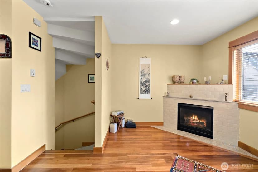 Property photo for 6518 42nd Avenue Sw #b, Seattle photo 7