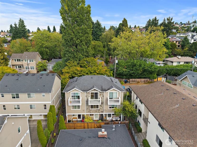 Property photo for 6518 42nd Avenue Sw #b, Seattle photo 17