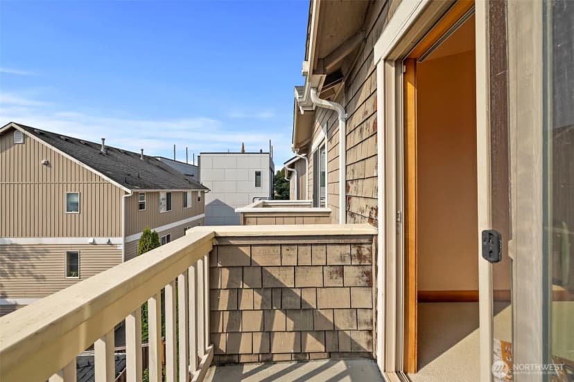 Property photo for 6518 42nd Avenue Sw #b, Seattle photo 16