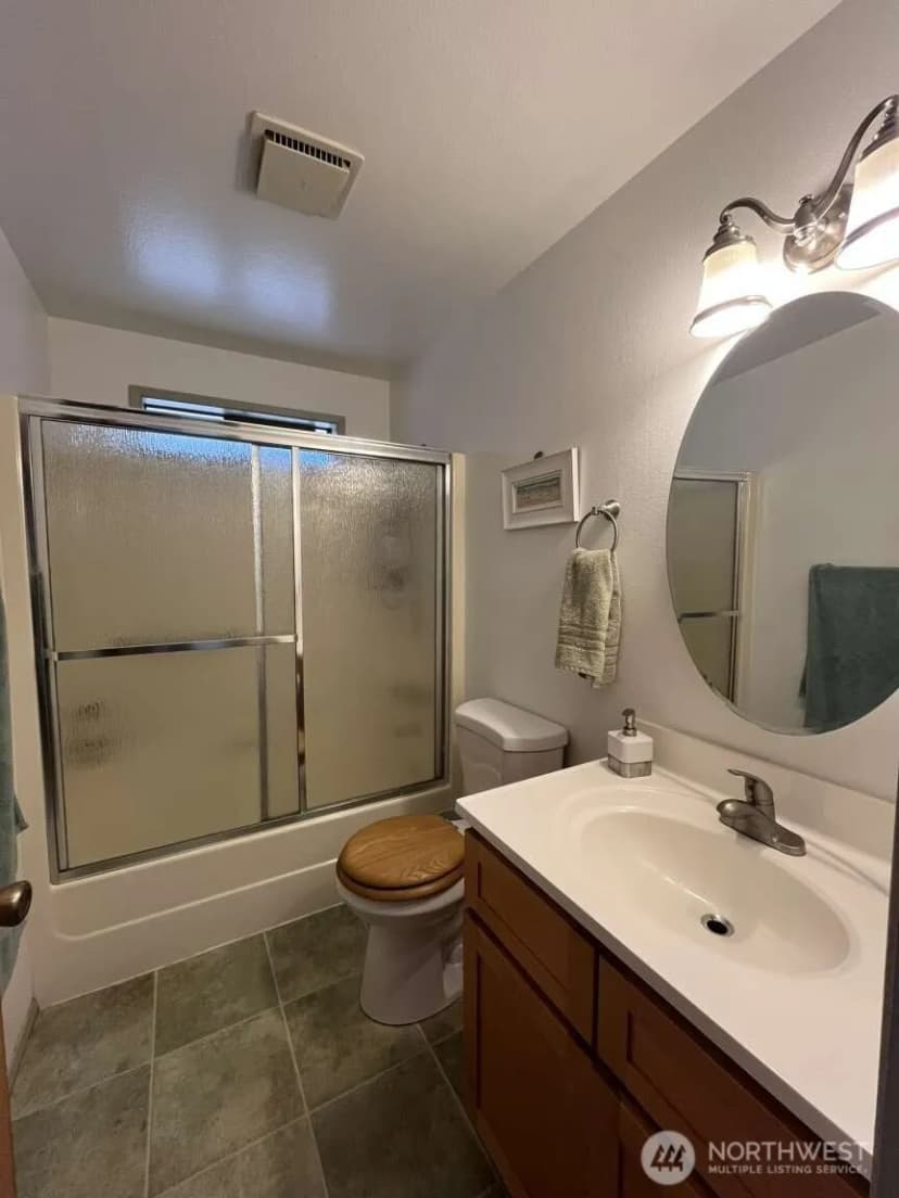 Property photo for 2421 Hastings Avenue W, Port Townsend photo 16