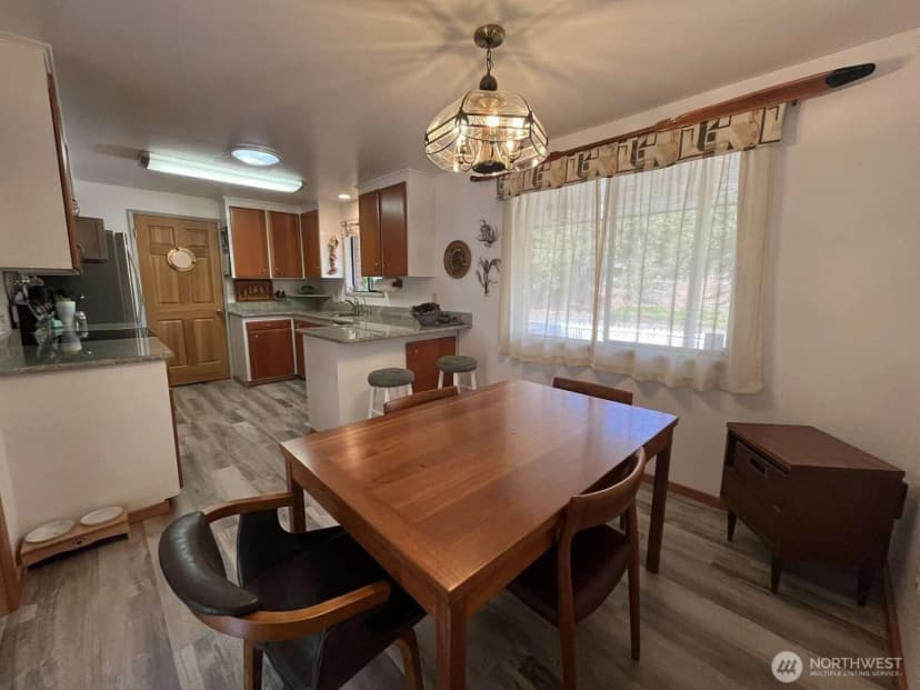 Property photo for 2421 Hastings Avenue W, Port Townsend photo 10