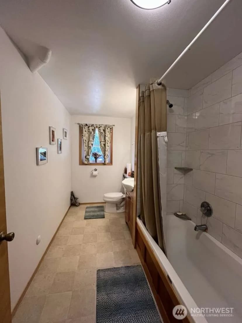 Property photo for 2421 Hastings Avenue W, Port Townsend photo 19