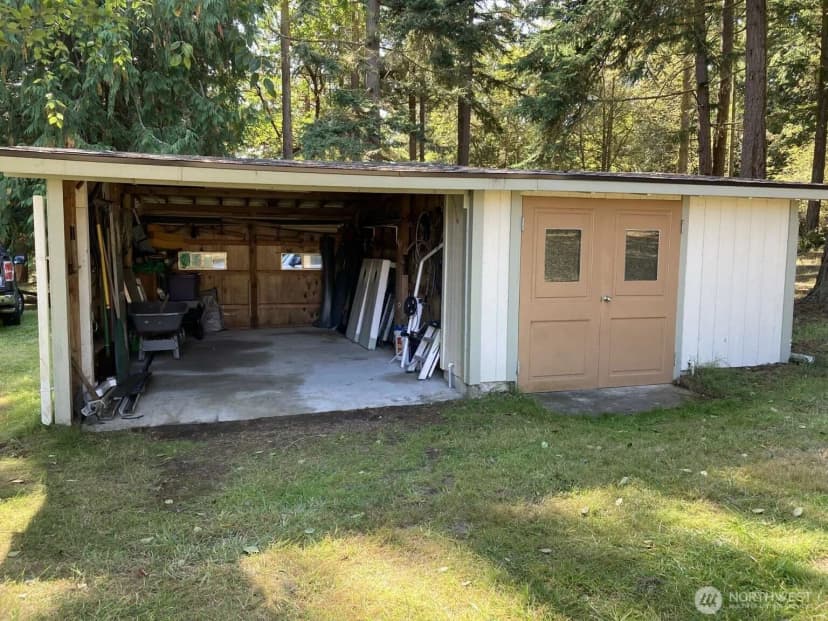 Property photo for 2421 Hastings Avenue W, Port Townsend photo 23