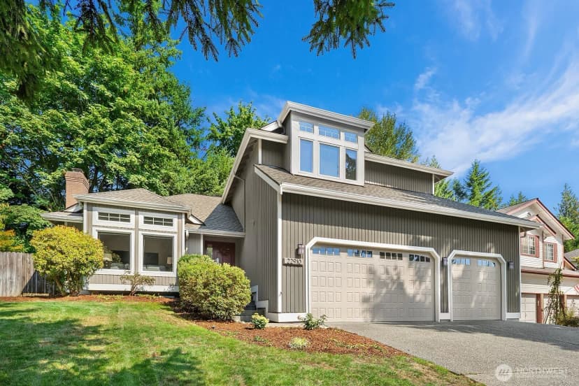 Property photo for 22910 Ne 15 Place, Sammamish photo 2