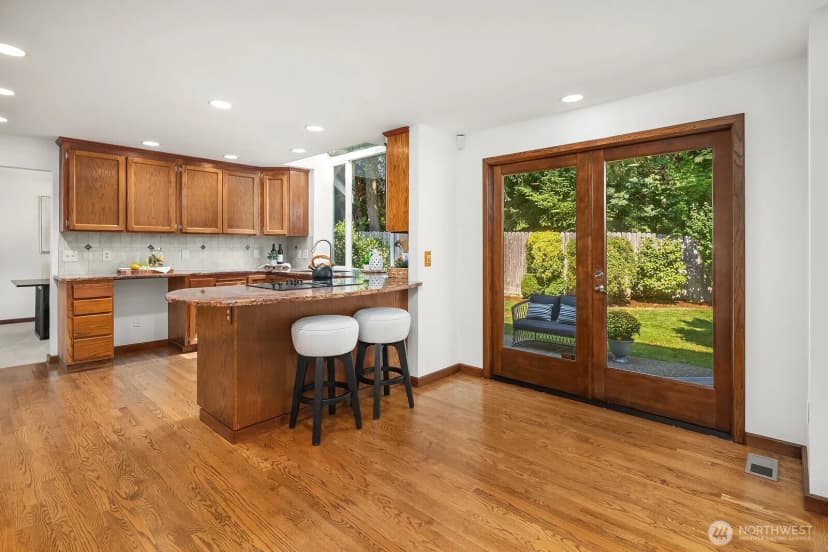 Property photo for 22910 Ne 15 Place, Sammamish photo 14