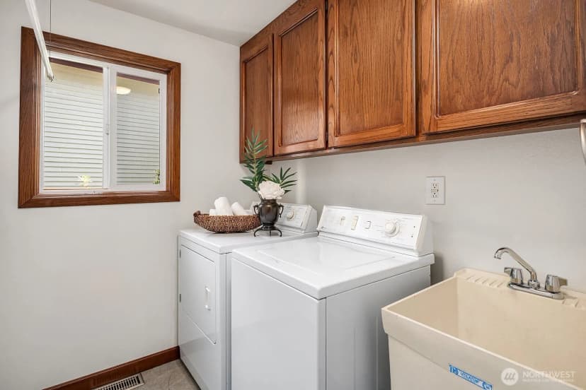 Property photo for 22910 Ne 15 Place, Sammamish photo 18