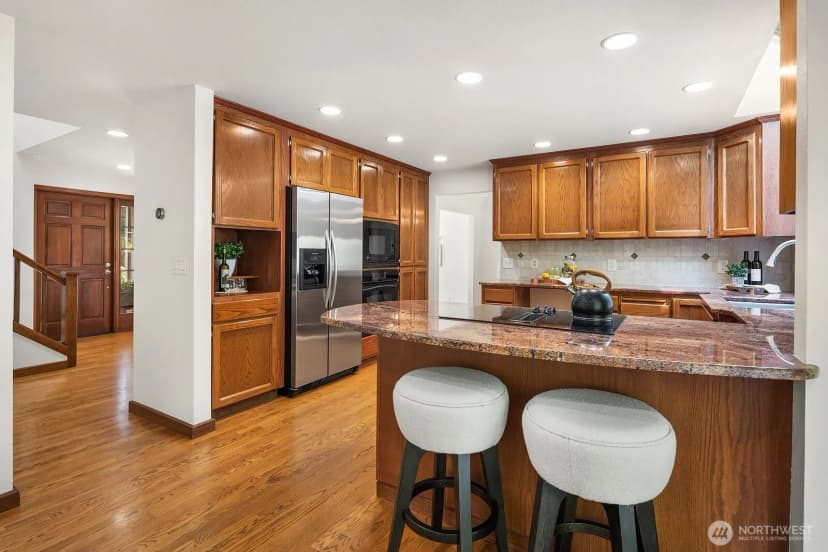 Property photo for 22910 Ne 15 Place, Sammamish photo 11