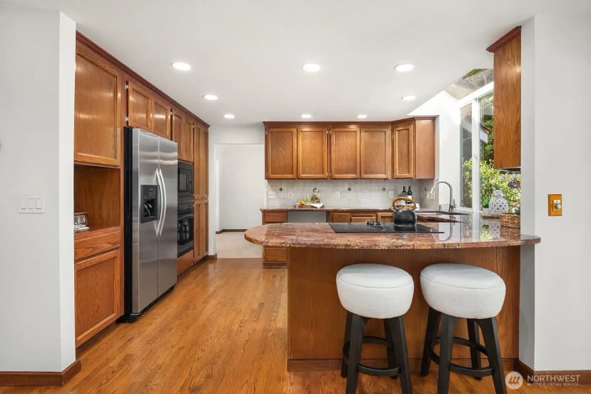 Property photo for 22910 Ne 15 Place, Sammamish photo 12