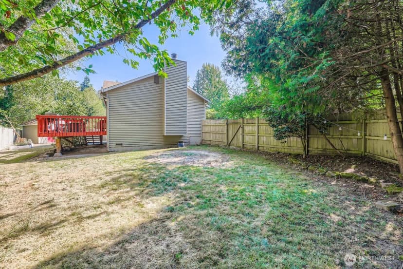 Property photo for 10505 4th Drive Se, Everett photo 27