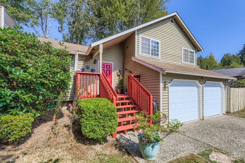 Property photo for 10505 4th Drive Se, Everett photo 2