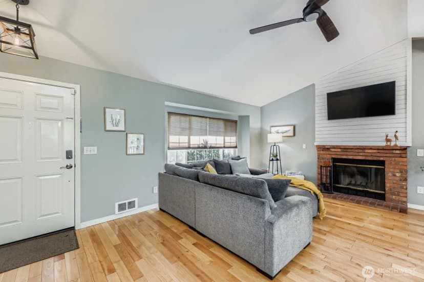 Property photo for 10505 4th Drive Se, Everett photo 6