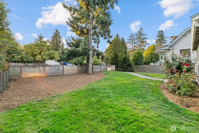 Property photo for 8628 22 Avenue Sw, Seattle photo 4