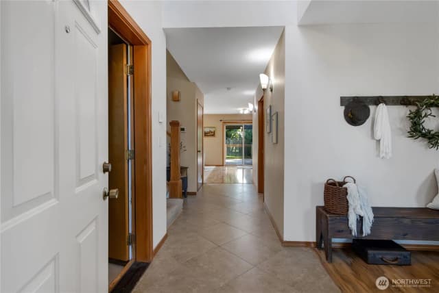 Property photo for 8024 33rd Street W, University Place photo 5