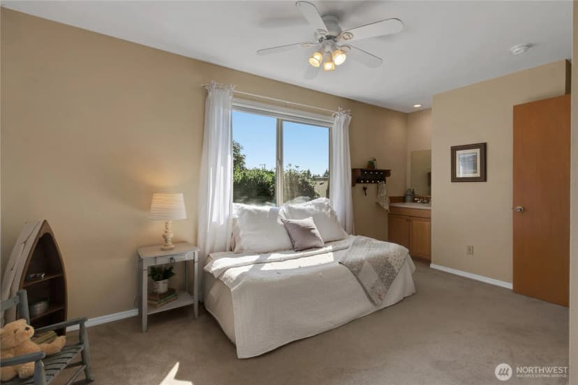 Property photo for 8024 33rd Street W, University Place photo 27