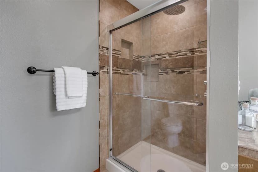 Property photo for 8024 33rd Street W, University Place photo 21