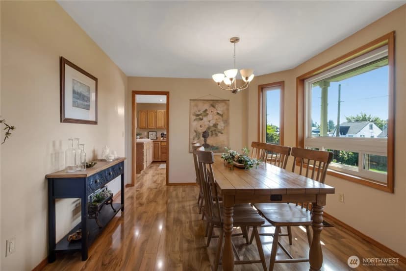 Property photo for 8024 33rd Street W, University Place photo 9