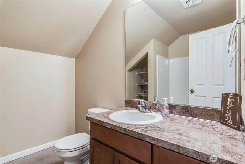 Property photo for 2225 Se Kelby Cir, Port Orchard photo 17