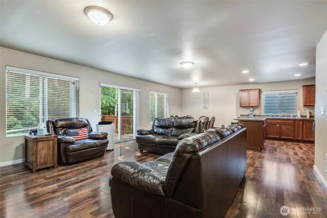 Property photo for 2225 Se Kelby Cir, Port Orchard photo 5