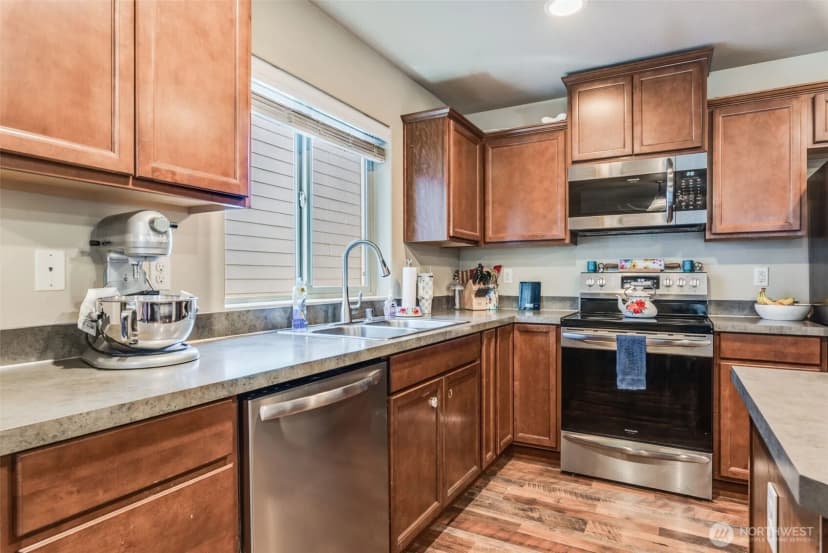 Property photo for 2225 Se Kelby Cir, Port Orchard photo 9