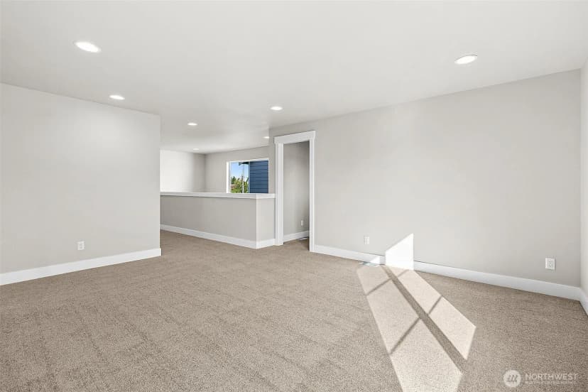Property photo for 14228 Se 284th Place, Kent photo 21