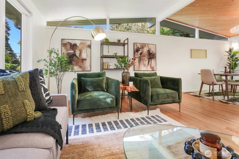 Property photo for 8614 25th Avenue Ne, Seattle photo 4