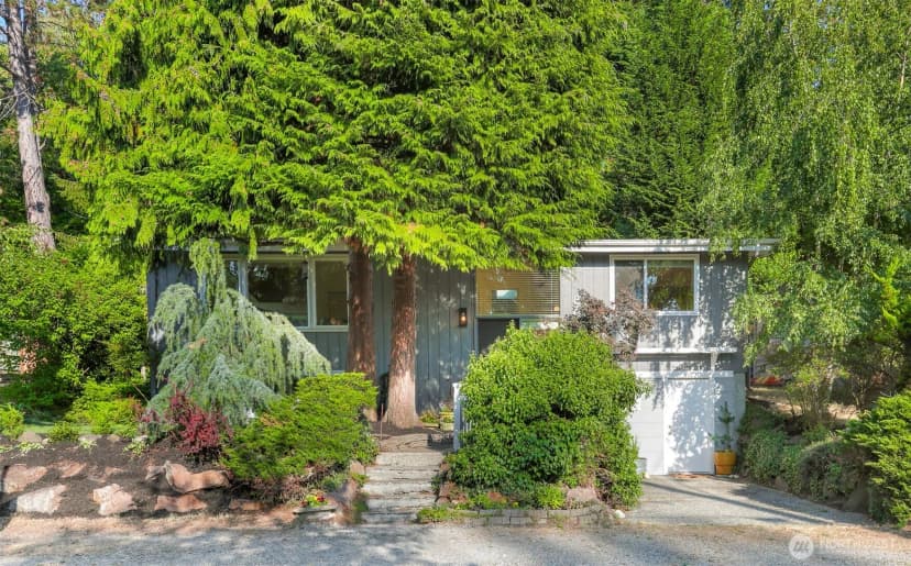 Property photo for 8614 25th Avenue Ne, Seattle