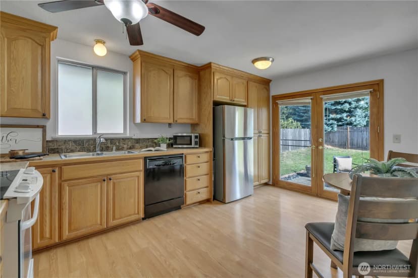 Property photo for 15823 120th Avenue E, Puyallup photo 10