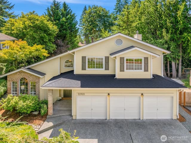 Property photo for 22925 Ne 15th Place #98074, Sammamish