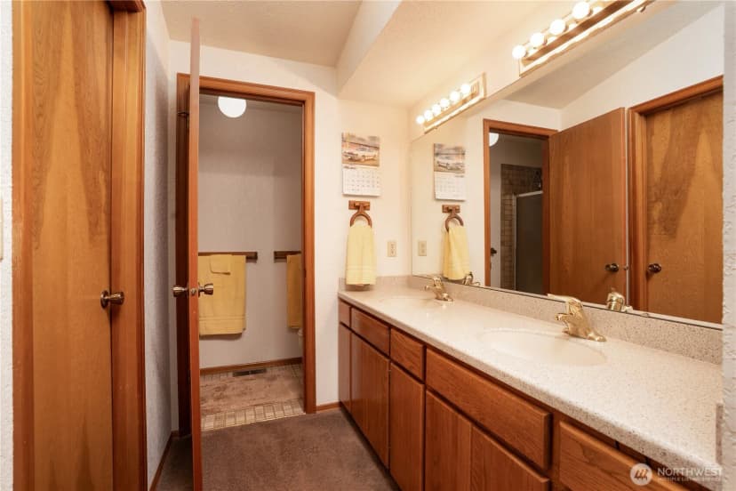 Property photo for 5809 49th Street Ct W, University Place photo 15